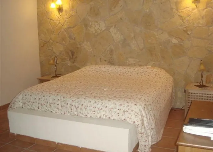 Masia L'Ampolla